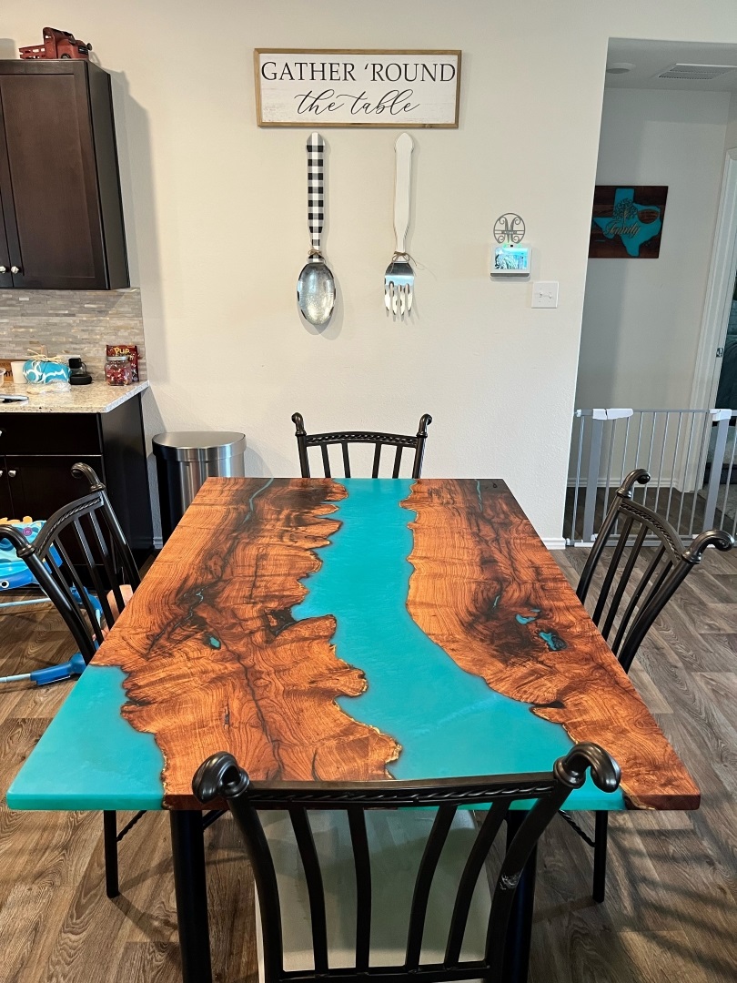 River Pour Table 2